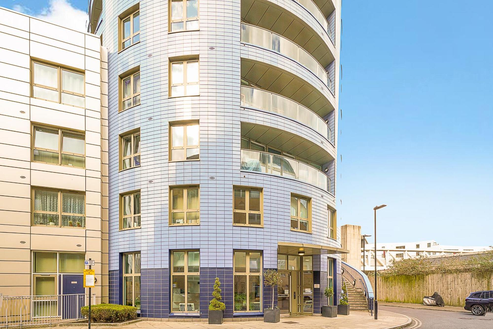 Modern 2-bedroom Flat Near Emirates Stadium - London